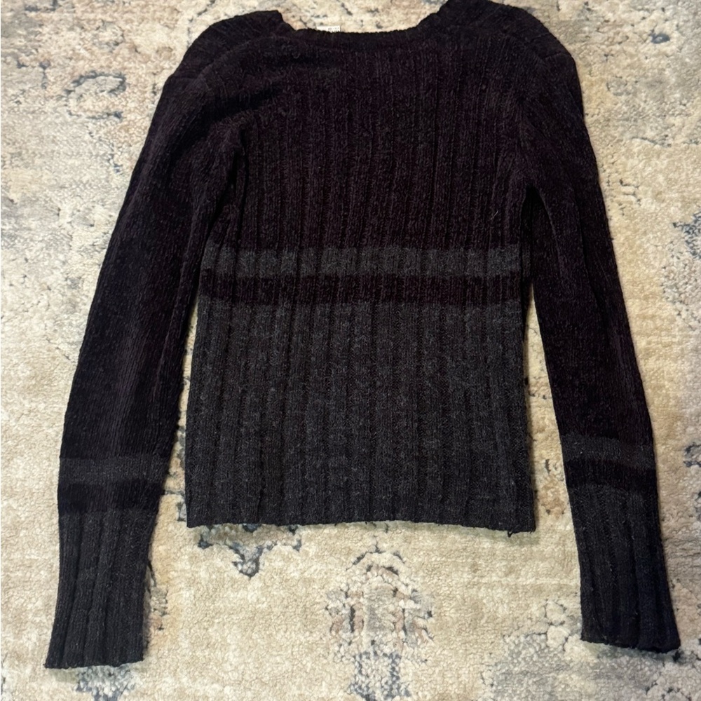 Sweater - Picture 3 of 3